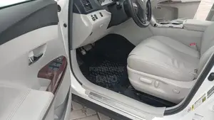 Toyota Venza Limited 2012 White