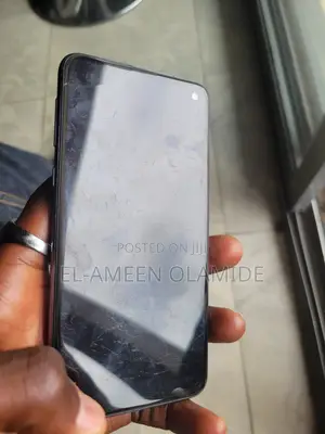 Samsung Galaxy S10e 128 GB Blue