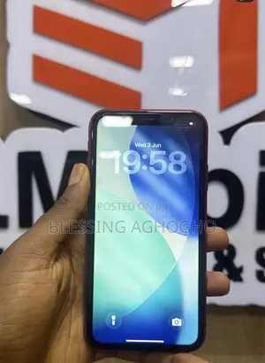 Apple iPhone 11 64 GB Red