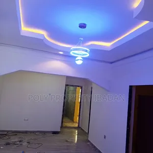 2bdrm Block of Flats in Tinubu Estate, Iwo Road for rent