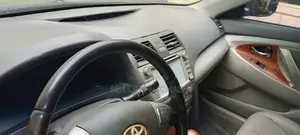 Toyota Camry XLE 4dr Sedan (2.5L 4cyl 6AM) 2010 Gray