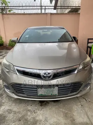 Toyota Avalon 2013 Gold