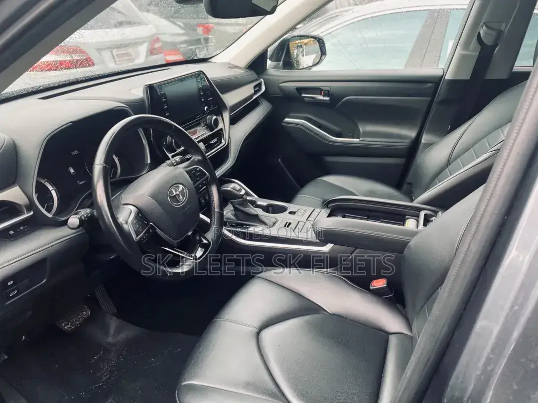 Toyota Highlander 2020 Gray