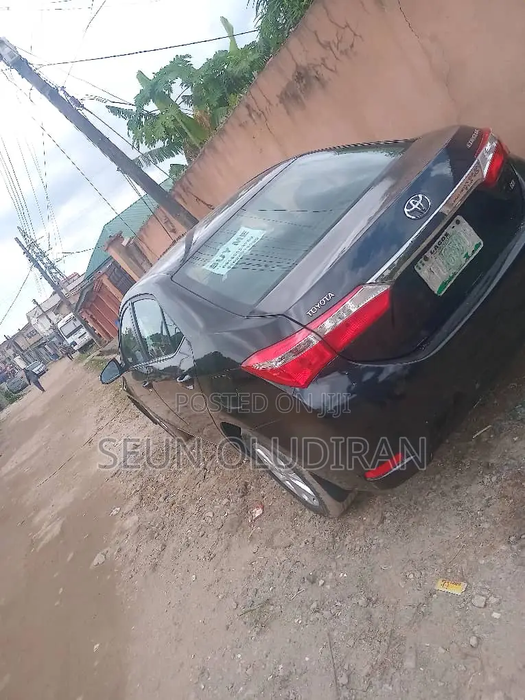 Toyota Corolla 2014 Black