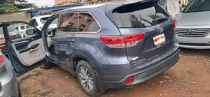 Toyota Highlander 2017 Blue
