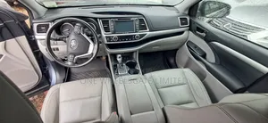 Toyota Highlander 2017 Blue