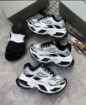 High Quality Omaet Sneakers
