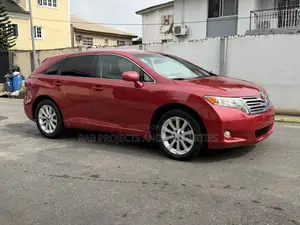 Toyota Venza LE 2010 Red