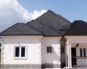 3bdrm Bungalow in Usiefurun Udu Warri for sale