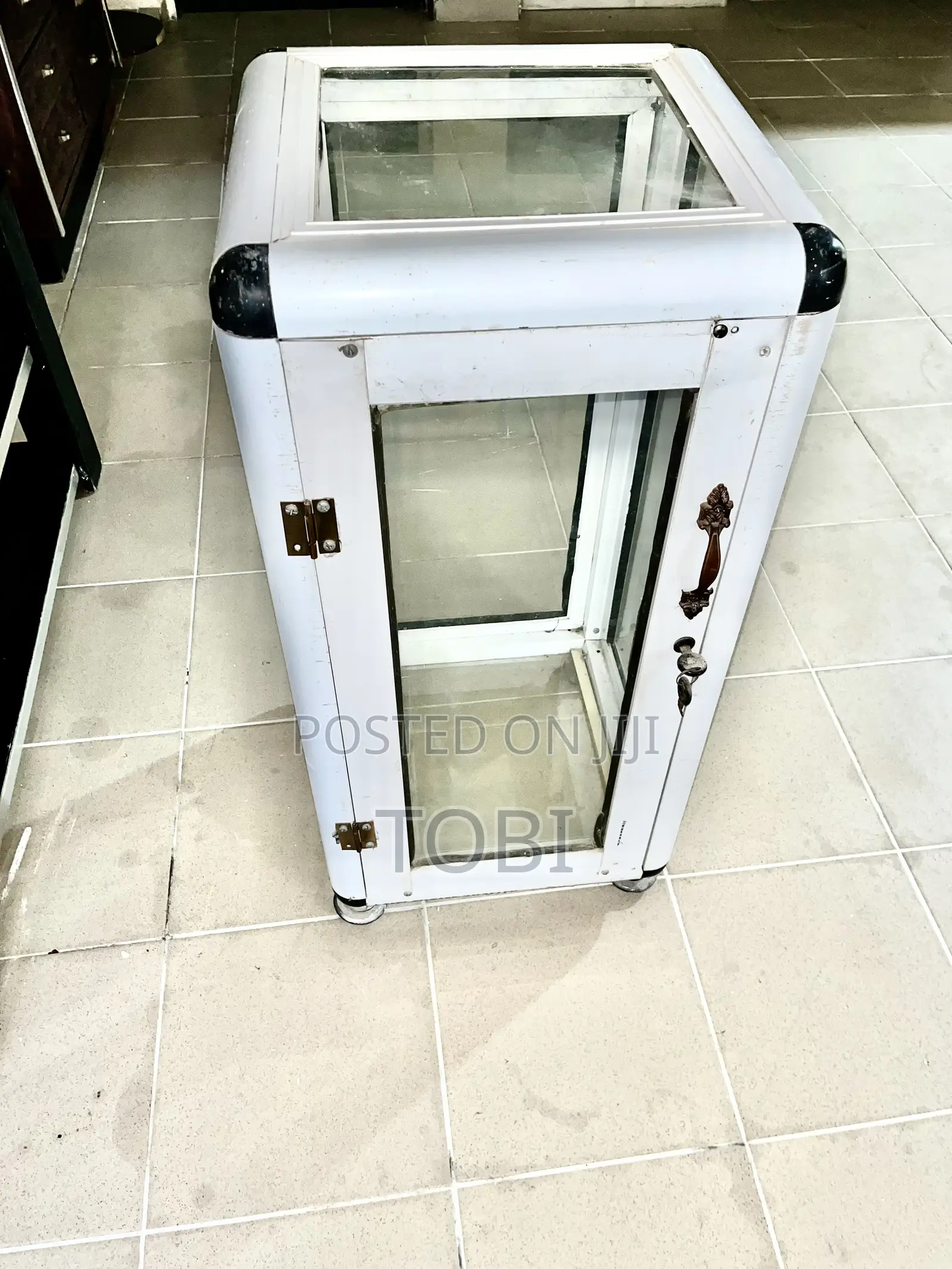 Glass Display Box