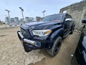 Toyota Tacoma 2022 Black