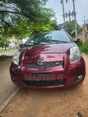 Toyota Vitz 2010 Burgundy