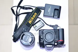 Nikon D7000 With 18-105mm