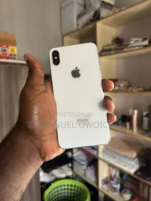 Apple iPhone XS Max 64 GB Gold