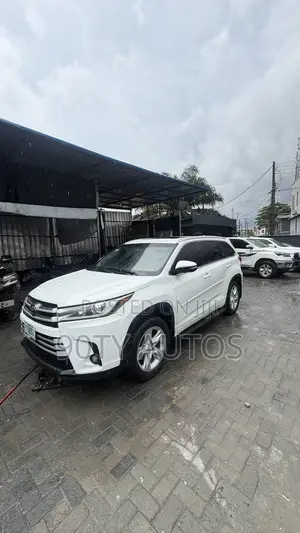 Toyota Highlander Limited Platinum 4dr SUV AWD (3.5L 6cyl 6A) 2014 White