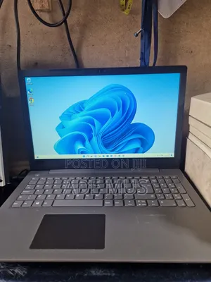 Laptop Lenovo V130-15IKB 8GB Intel Core i5 SSD 256GB