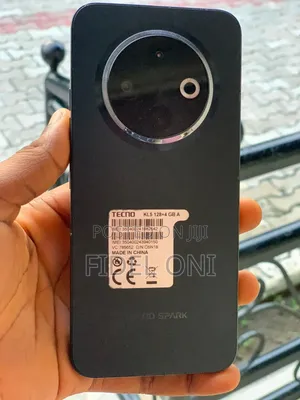 Tecno Spark 30C 128 GB Black