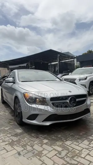 Mercedes-Benz CLA-Class CLA 250 4MATIC Sedan 2015 Silver