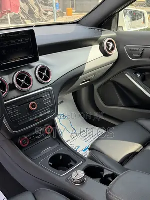 Mercedes-Benz GLA 250 2015 White