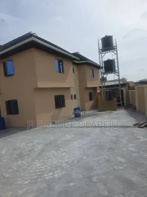 3bdrm Block of Flats in Olusoji Avenue, Akala Express for rent