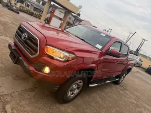 Toyota Tacoma SR5 2017 Red
