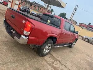 Toyota Tacoma SR5 2017 Red