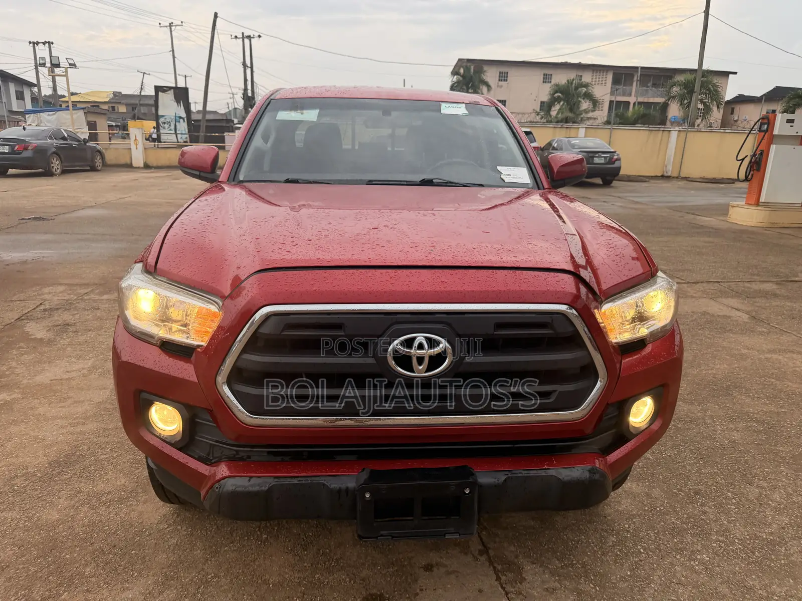 Toyota Tacoma SR5 2017 Red