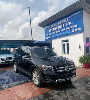 Mercedes-Benz GLB-Class GLB 250 4MATIC 2023 Black