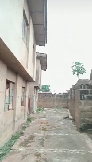 5bdrm House in Oremeji, Ibadan North West for sale
