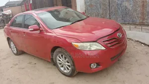 Toyota Camry XLE V6 4dr Sedan (3.5L 6cyl 6AM) 2009 Red