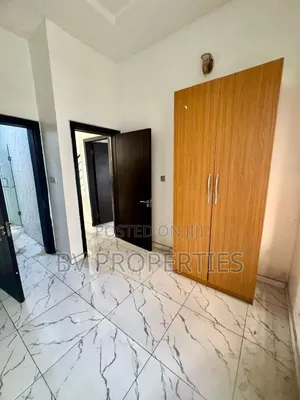 1bdrm Shared Apartment in Royal Pine Estate, Lekki Phase 2 for rent