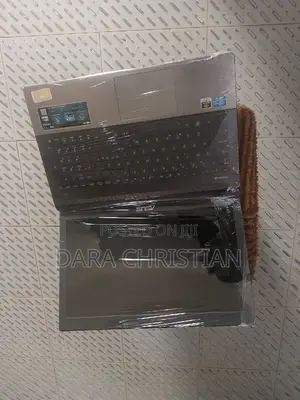 New Laptop Asus 8GB Intel Core i7 HDD 750GB