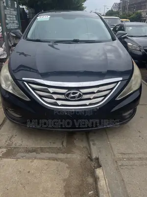 Hyundai Sonata 2011 Black