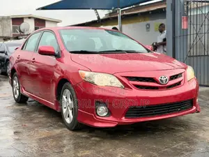 Toyota Corolla 2013 Red