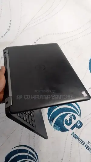 Laptop Dell Latitude 15 5580 8GB Intel Core i5 SSD 256GB