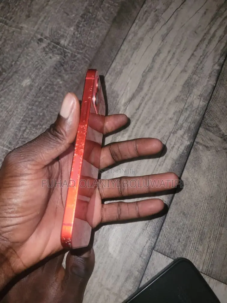 Apple iPhone 12 128 GB Red