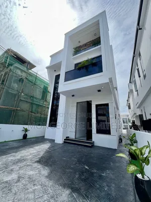 5bdrm Duplex in Chevron for sale