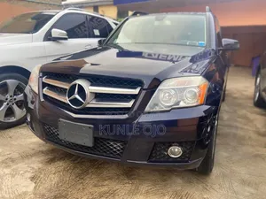 Mercedes-Benz GLK-Class 2010 Blue