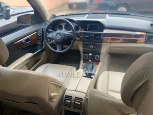 Mercedes-Benz GLK-Class 2010 Blue