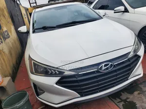 Hyundai Elantra 2020 White