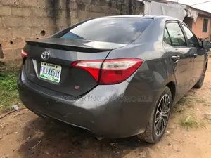 Toyota Corolla S 4dr Sedan (1.8L 4cyl CVT) 2015 Gray