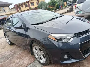 Toyota Corolla 2016 Gray