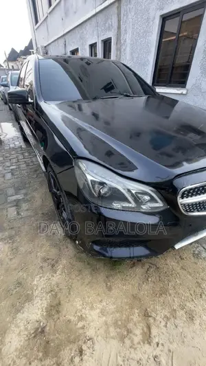 Mercedes-Benz E350 Base 4Matic Sedan AWD (3.5L 6cyl 7A) 2010 Black
