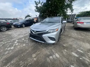 Toyota Camry 2019 Gray