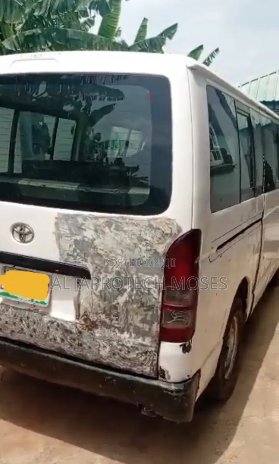 Toyota HiAce 2005 White