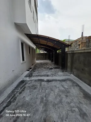 6bdrm Duplex in Nut Opposite River, Lugbe District for sale