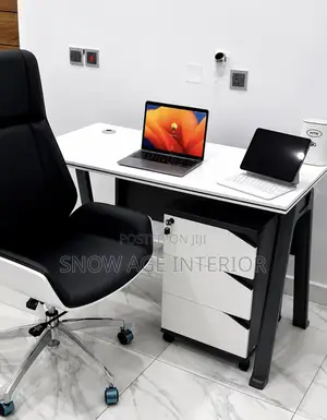 Imported Modern Working Table With 3-Drawer Pedestal(Size 1.2meters)