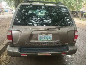 Nissan Pathfinder 2003 Gray