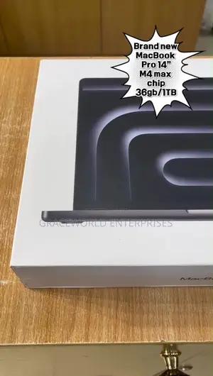 New Laptop Apple MacBook Pro 2024 M4 Max 36GB Apple M4 Max SSD 1T