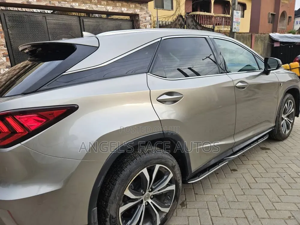 Lexus RX 2017 Gold